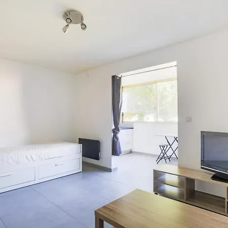 Joli Studio Dans Parfaite De Vacances Mandelieu